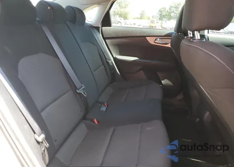 2023 Kia Forte Lx from USA, damaged, VIN 3KPF24AD8PE639922